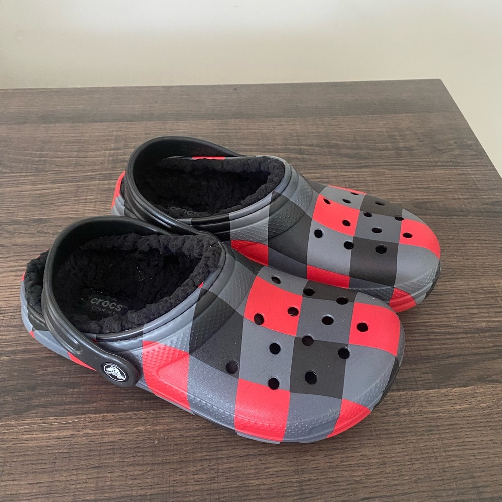 Brand New Child Lined Crocs